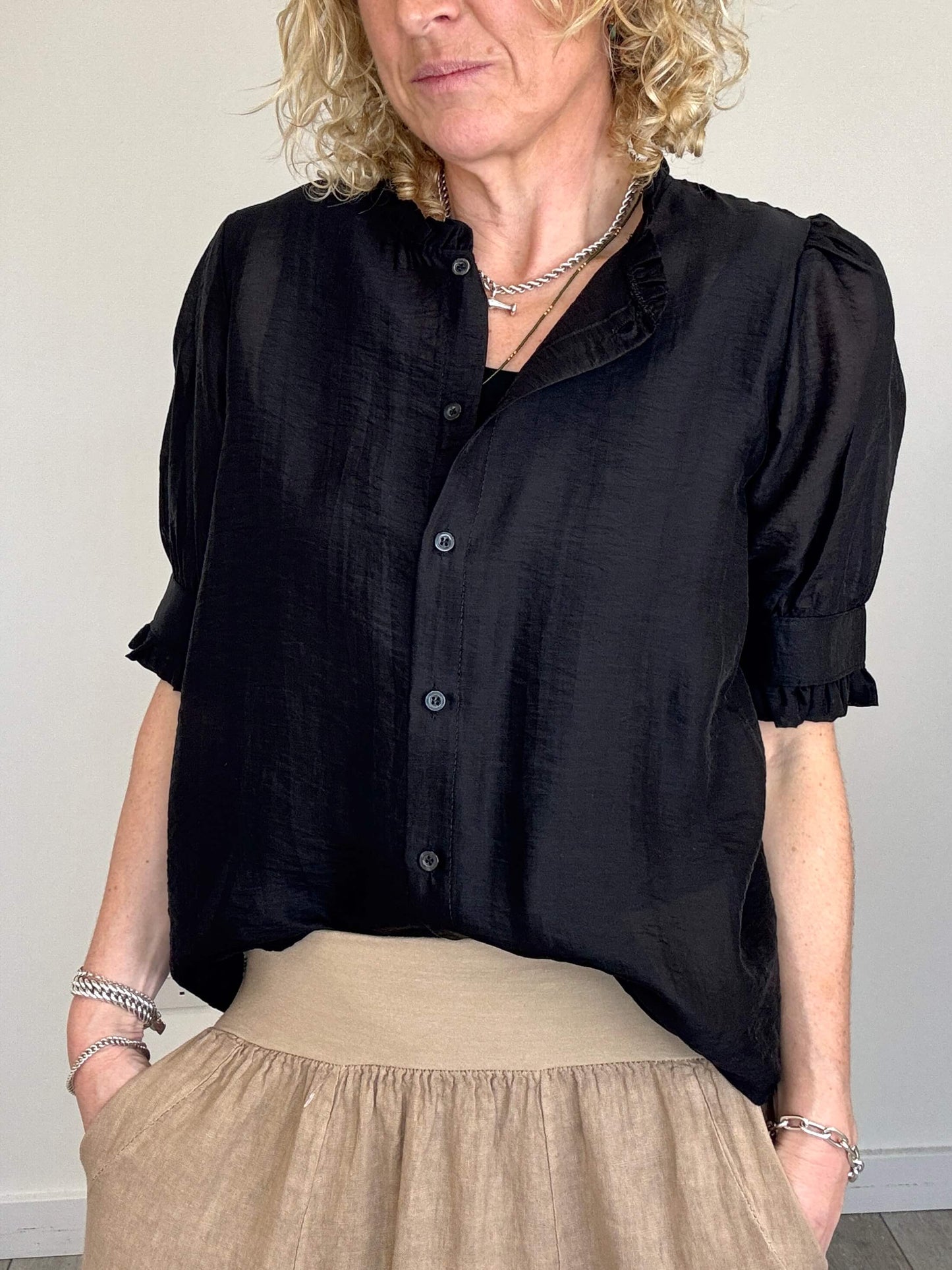 Nahara Frill Sleeve Blouse | Black