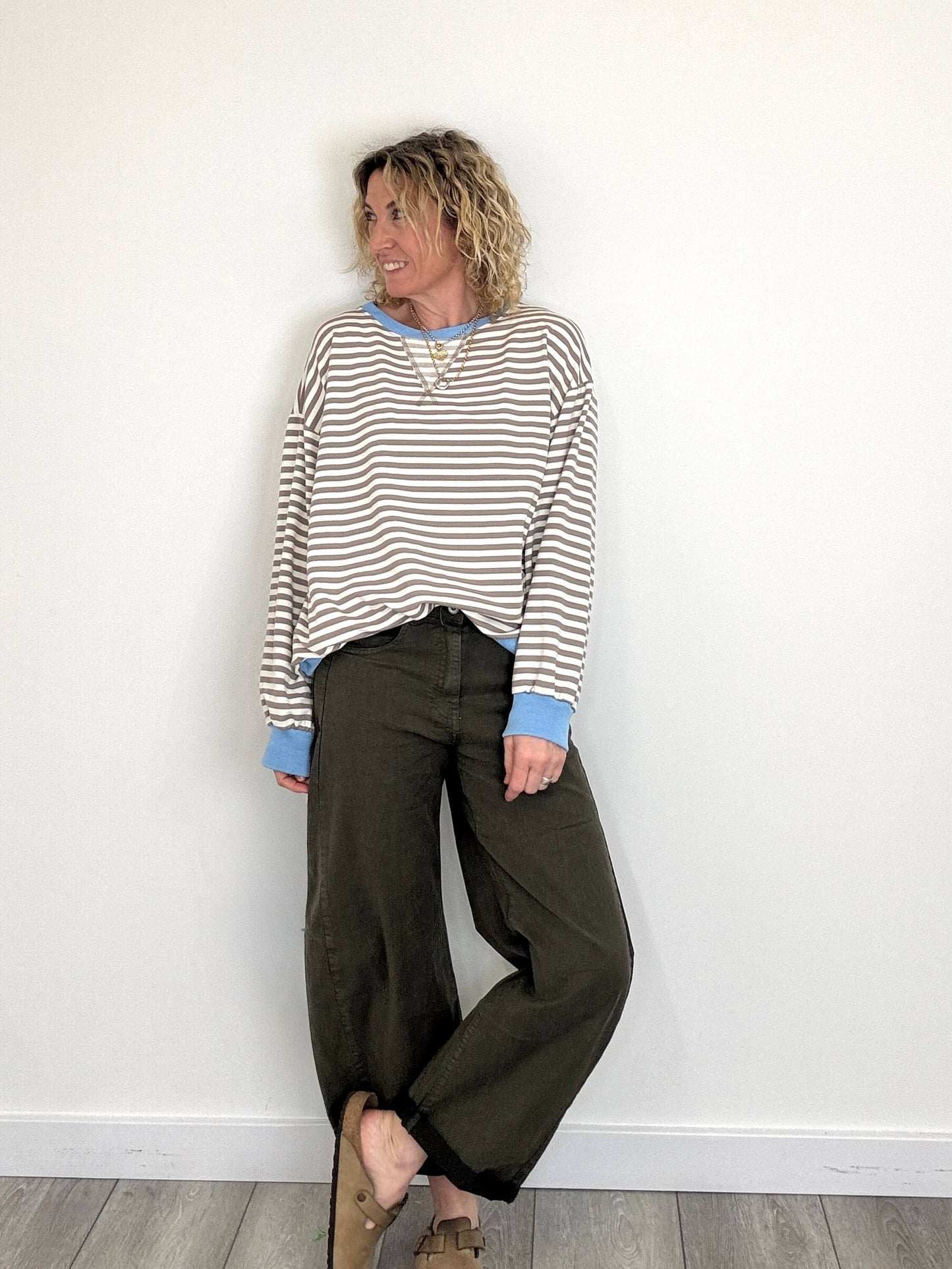 SPRING Carnaby Barrel Jeans |  Khaki (NEW)