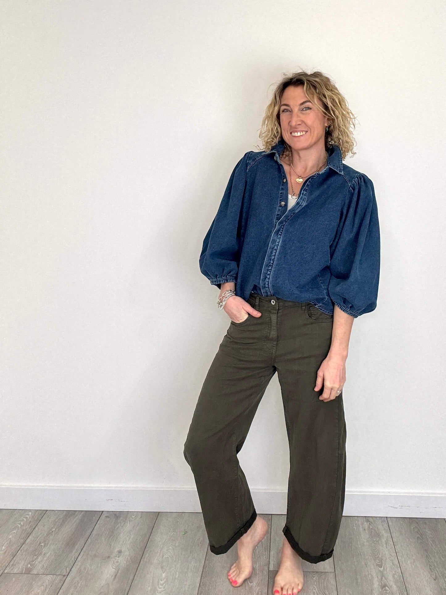 SPRING Carnaby Barrel Jeans |  Khaki (NEW)