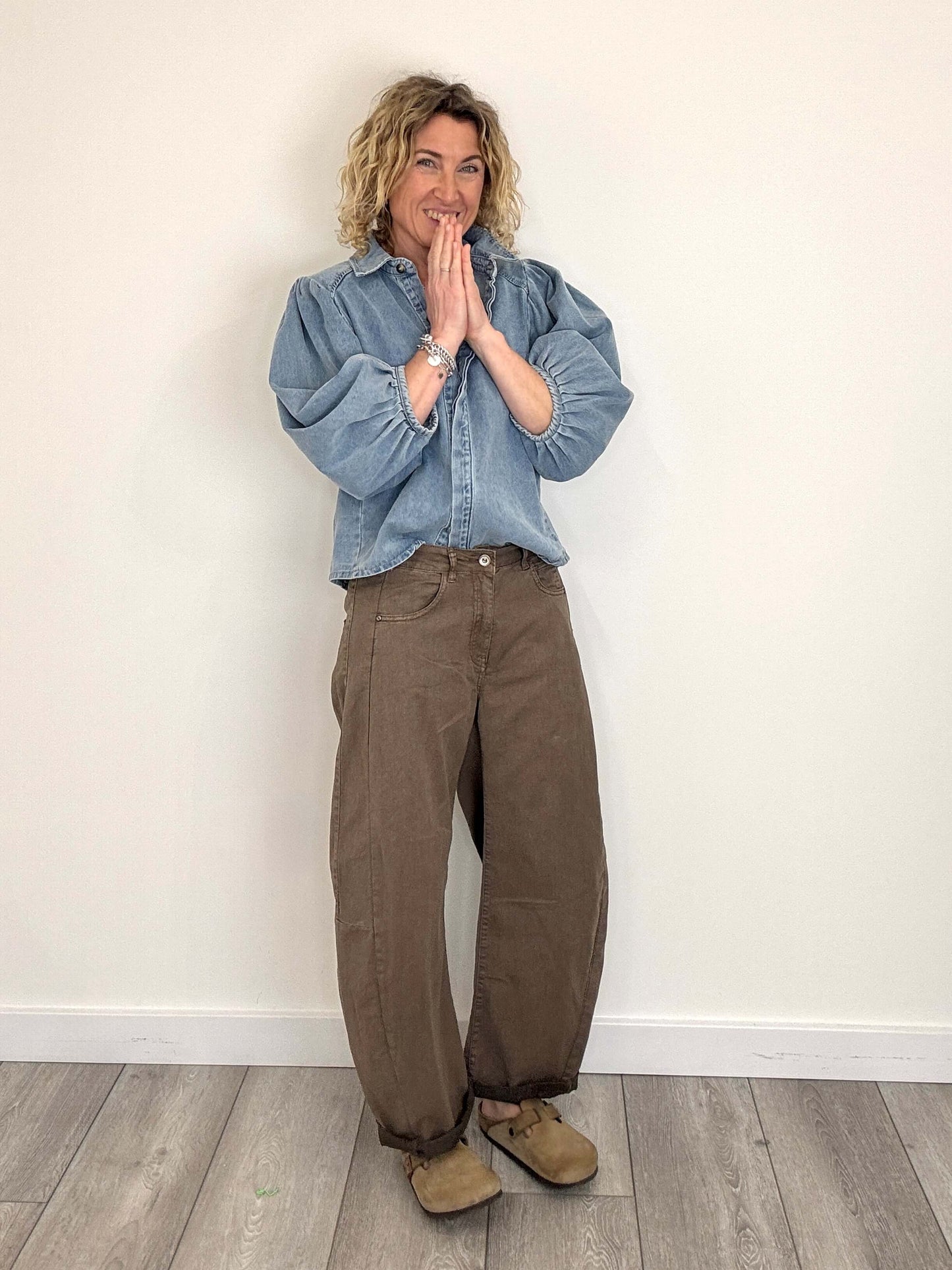 SPRING Carnaby Barrel Jeans |  Mocha (NEW)