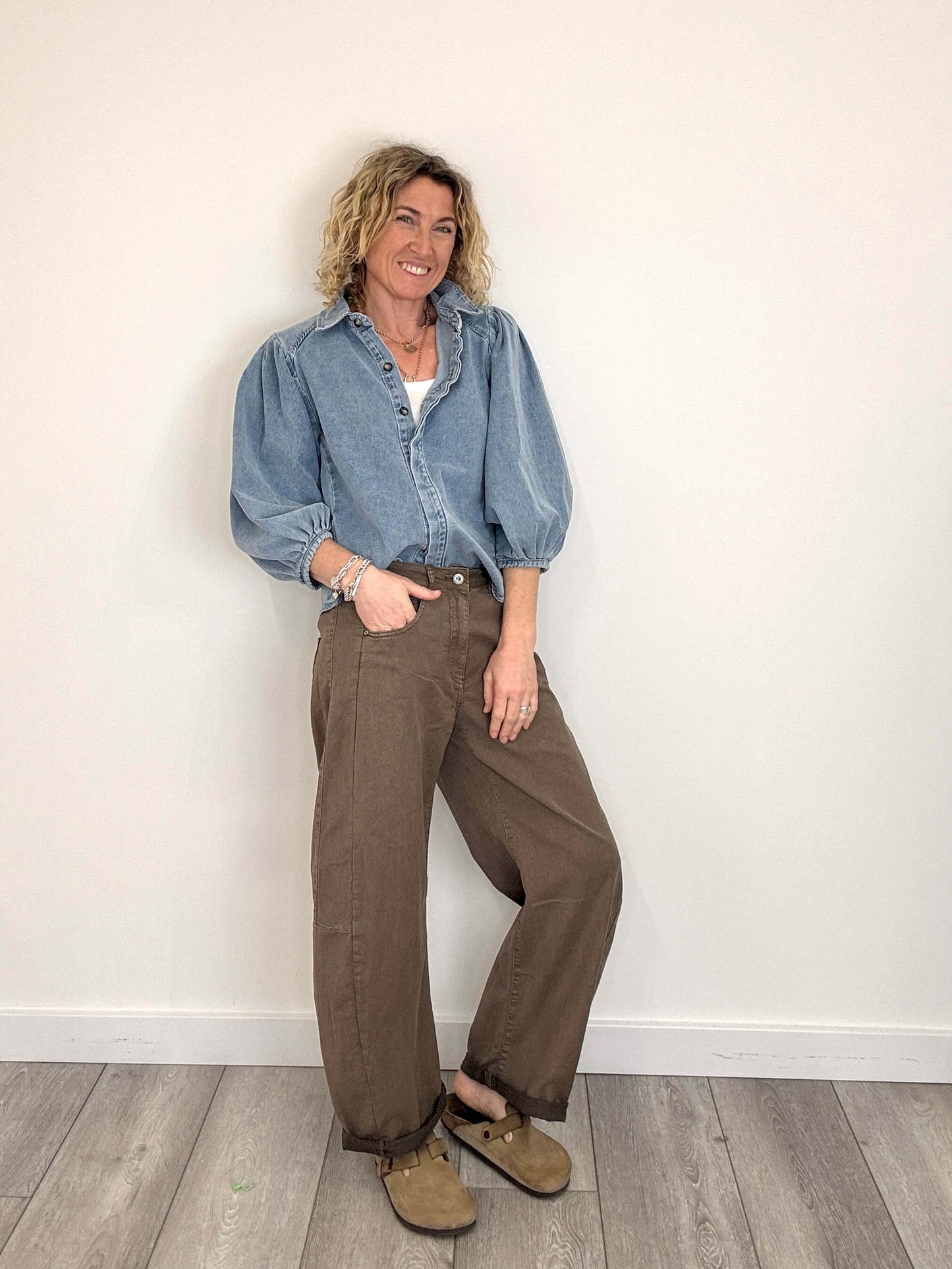 SPRING Carnaby Barrel Jeans |  Mocha (NEW)