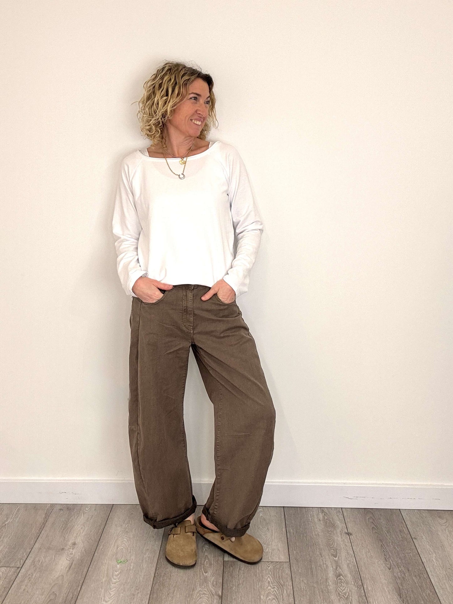 SPRING Carnaby Barrel Jeans |  Mocha (NEW)