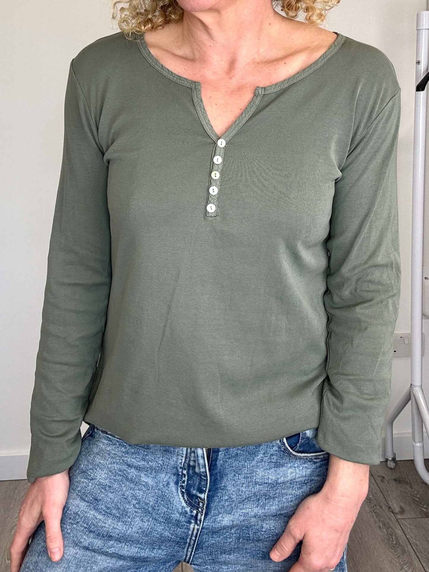 Henley Long Sleeve Tee | Khaki