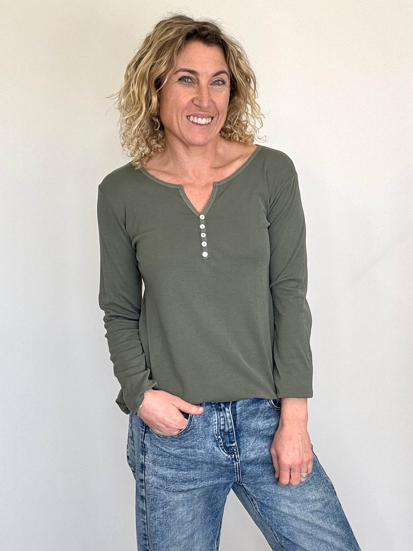 Henley Long Sleeve Tee | Khaki