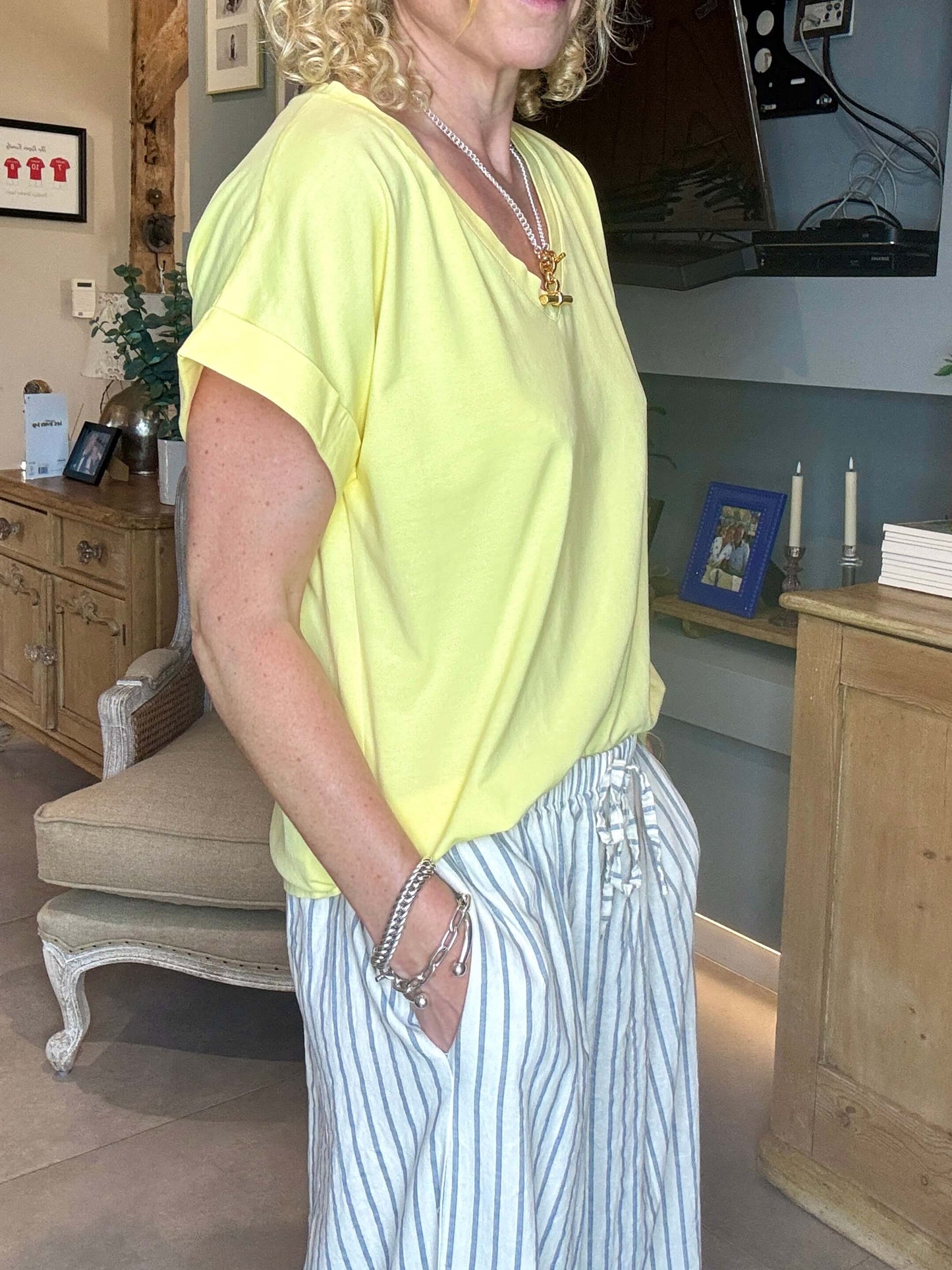 Polzeath V-Neck T-shirt | Canary Yellow