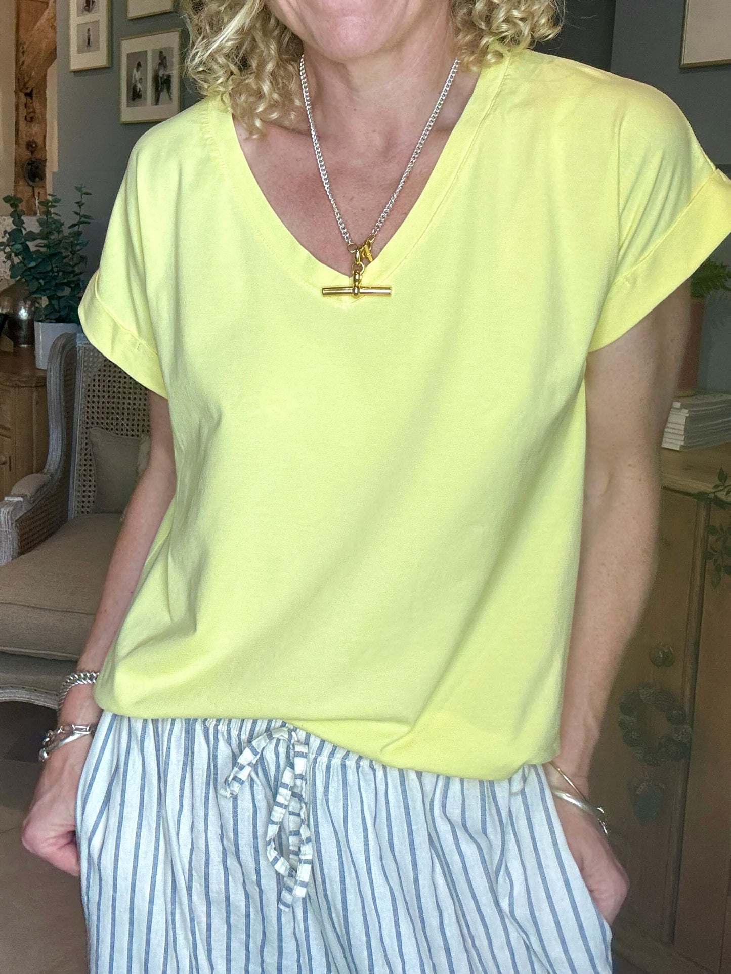 Polzeath V-Neck T-shirt | Canary Yellow