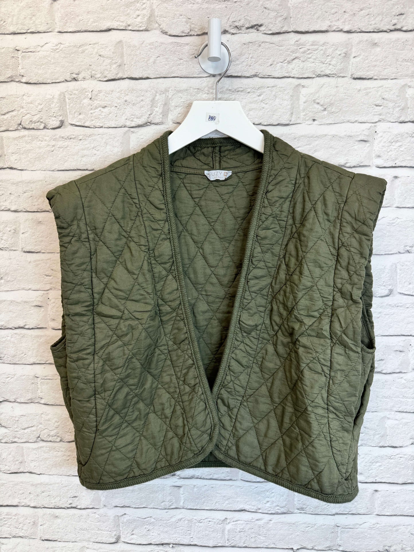 Caleb Short Quilted Waistcoat | Military