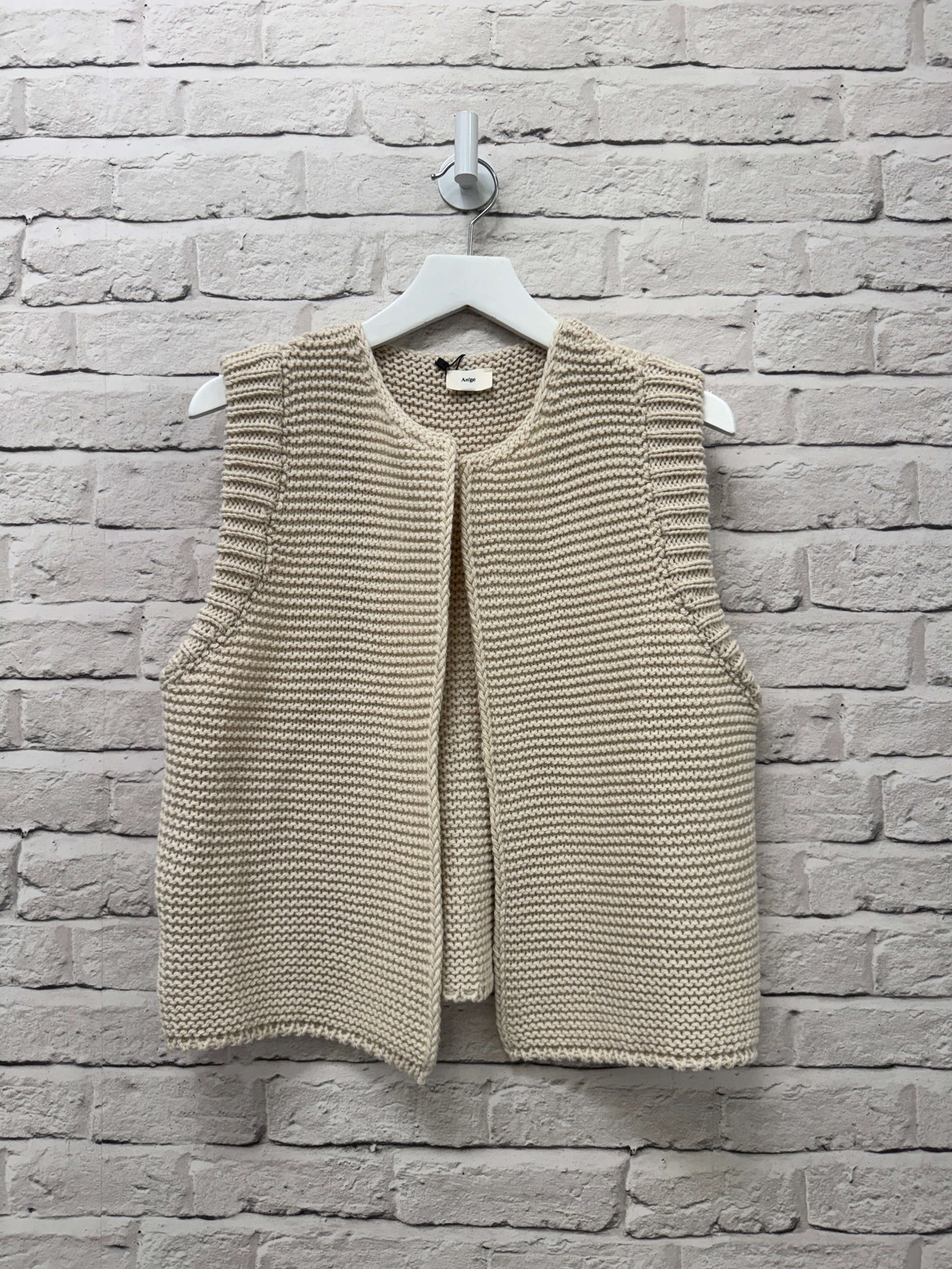 Mia Knitted Gilet | Ecru
