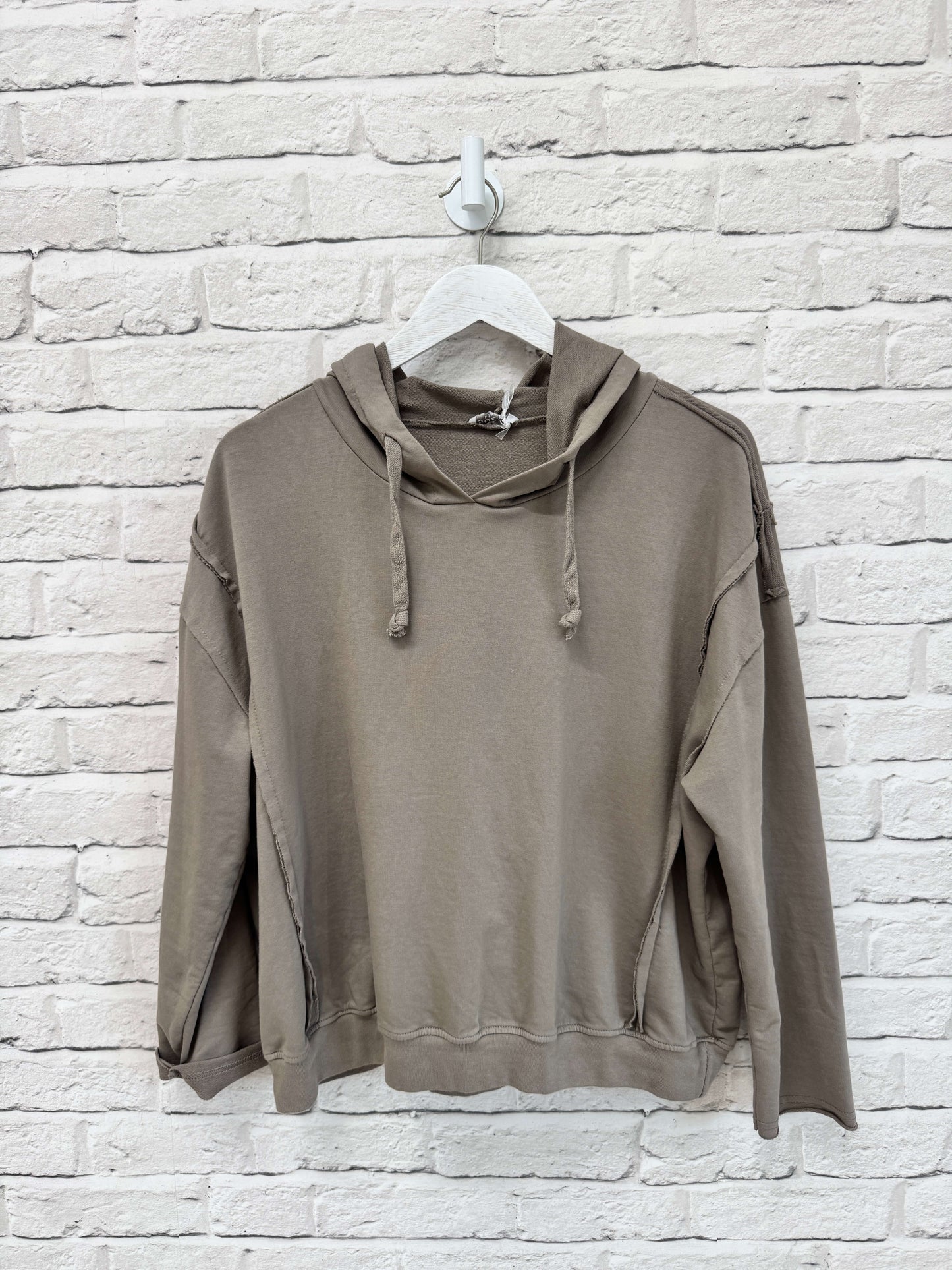 Bentley Hoodie | Taupe