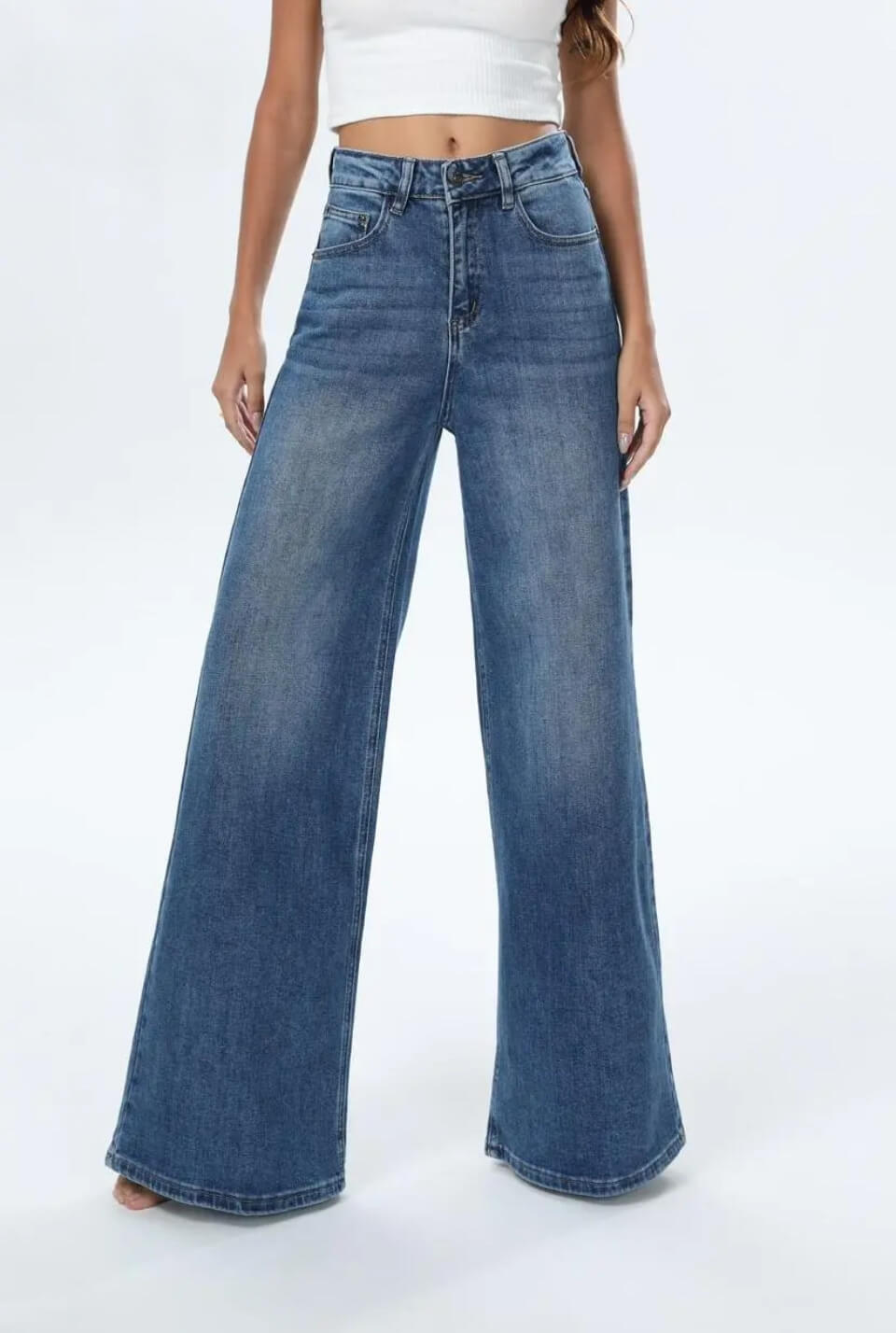 Manhattan Relaxed Wide Leg Jeans