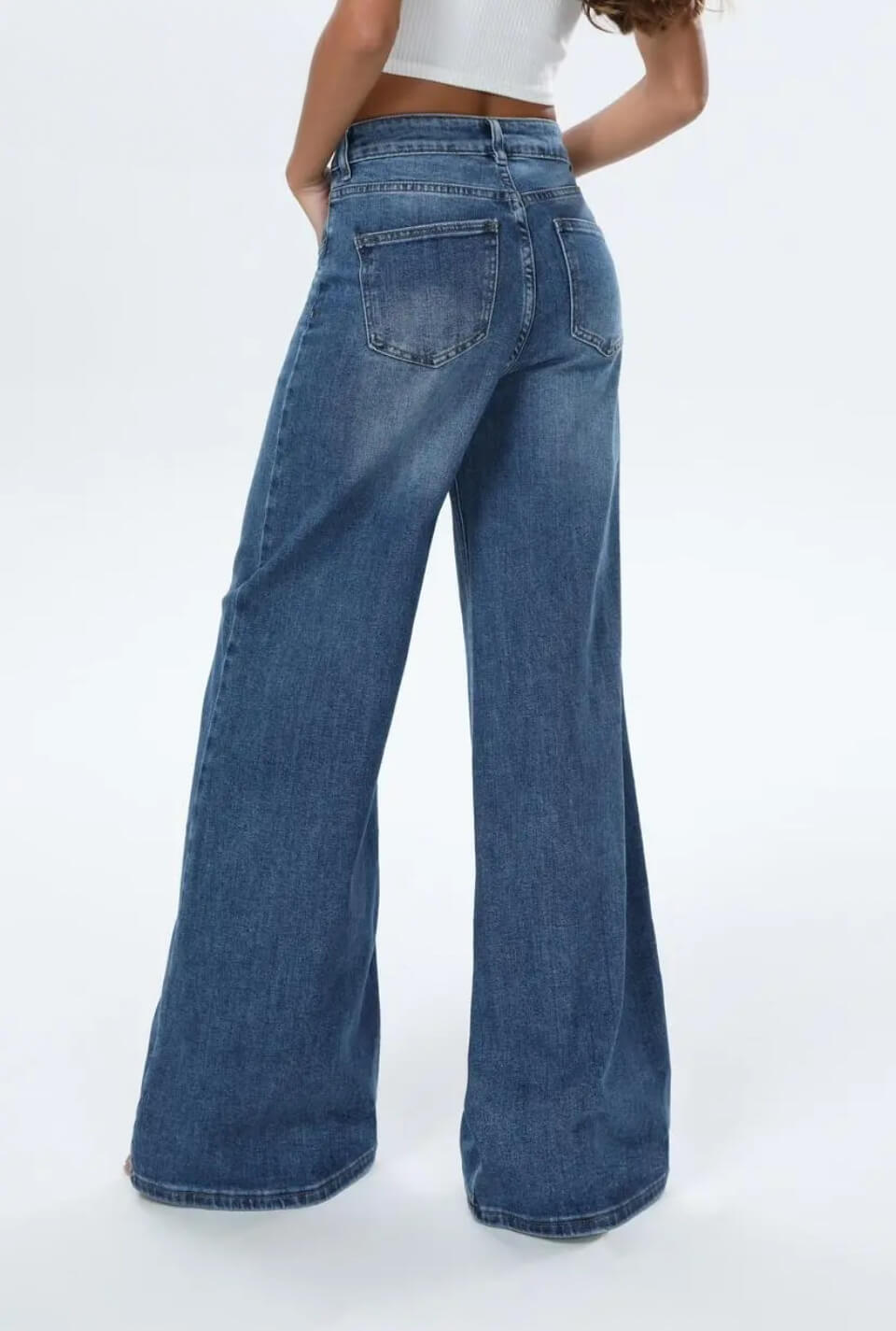 Manhattan Relaxed Wide Leg Jeans