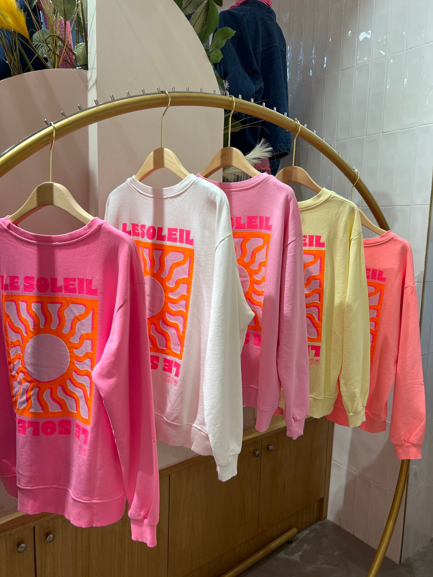 Le Soleil Sweatshirt | Neon Coral