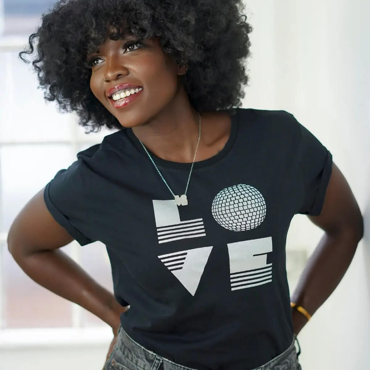 LOVE T-Shirt Black & Silver